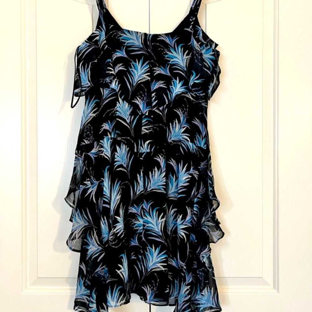 Tiered Ruffle Dress - Picture 5 of 9